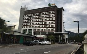 Hig Hotel & Convention